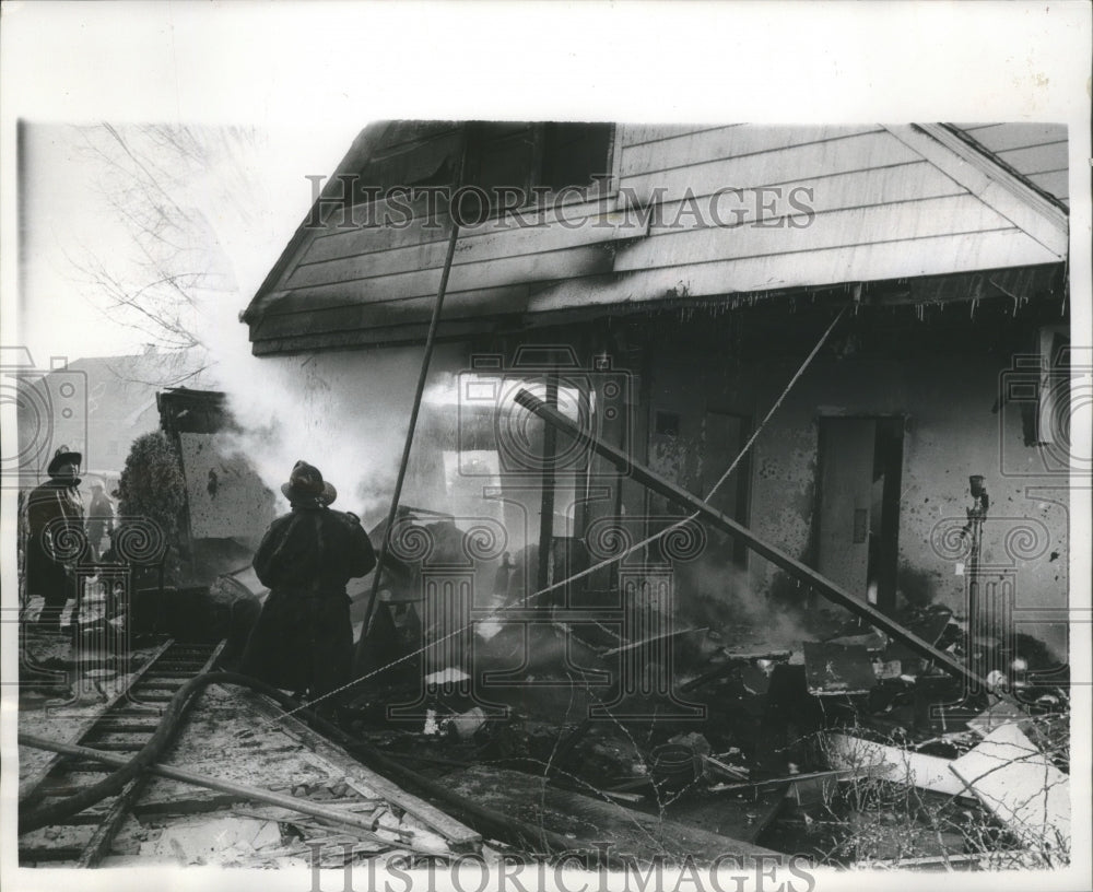 1960 Press Photo Home of George and Nora Miller After Explosion, Milwaukee