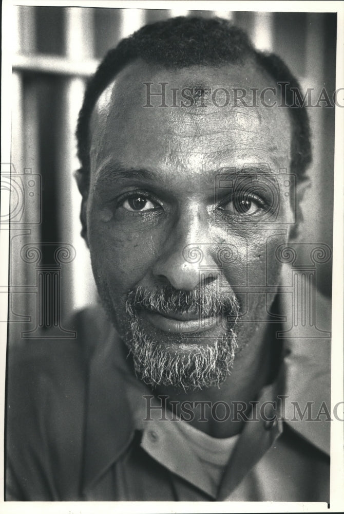 1988 Press Photo Criminal Carl Estrada Convicted of Murder in Milwaukee- Historic Images