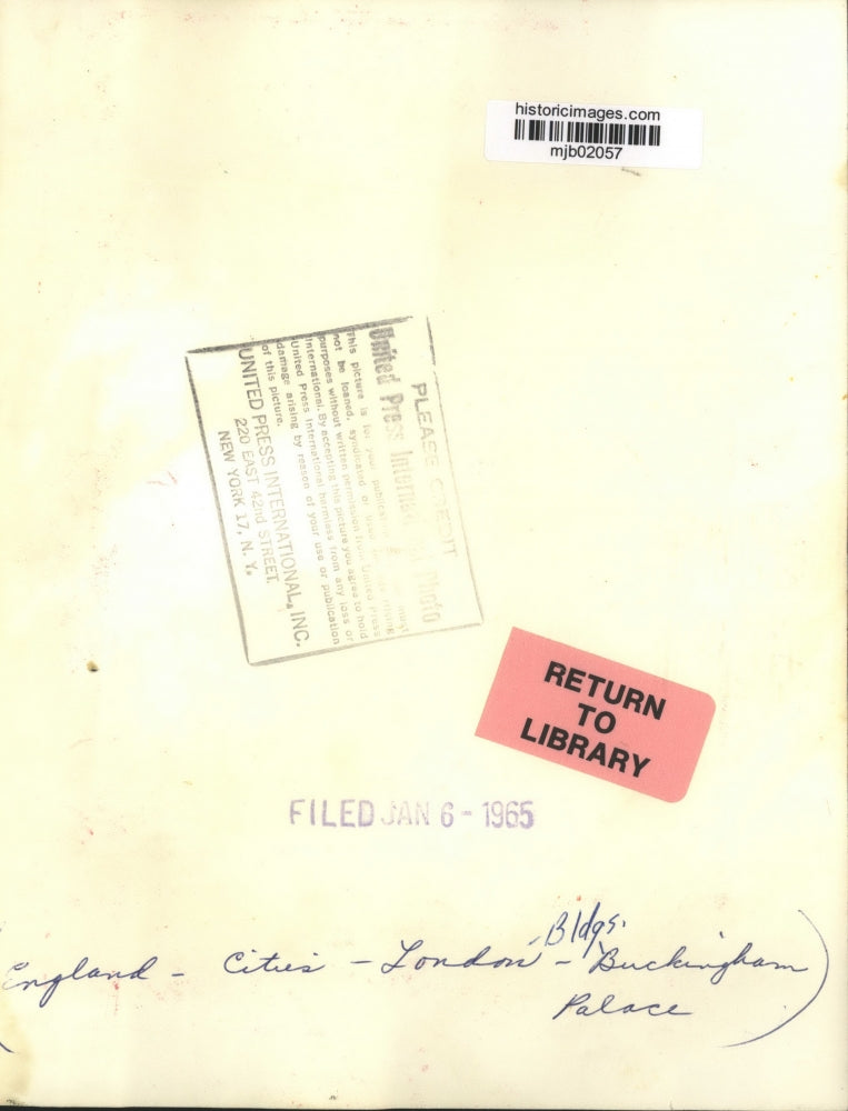 1965 Press Photo View of Buckingham Palace in London, England - mjb02057