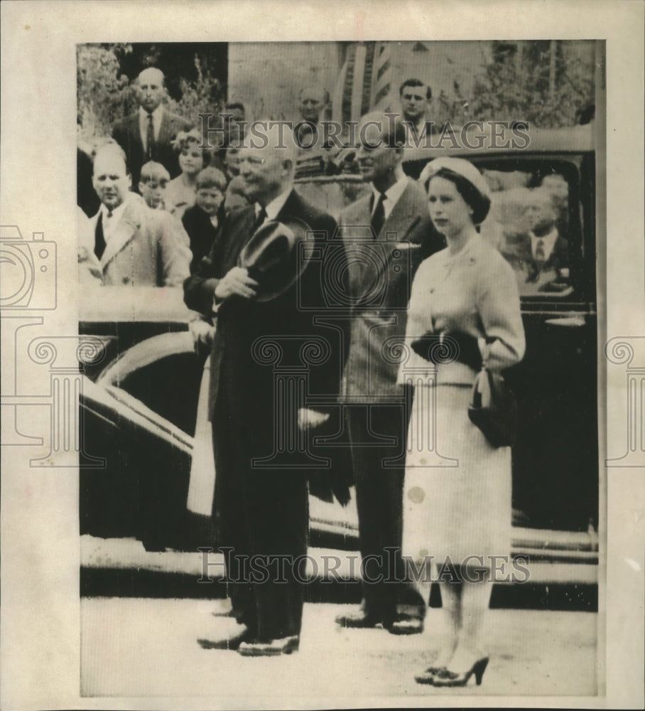 1959 Press Photo President Eisenhower, Queen Elizabeth and Prince Phillip meet- Historic Images