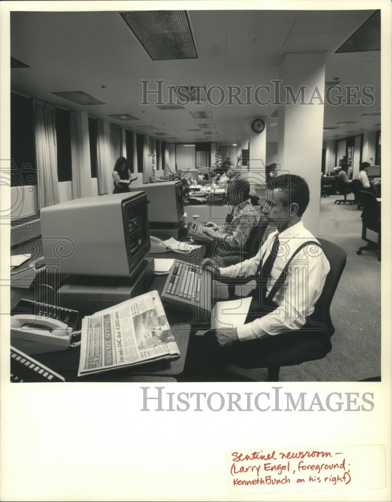 1986 Press Photo Larry Engel of the Milwaukee Journal Sentinel News Department- Historic Images