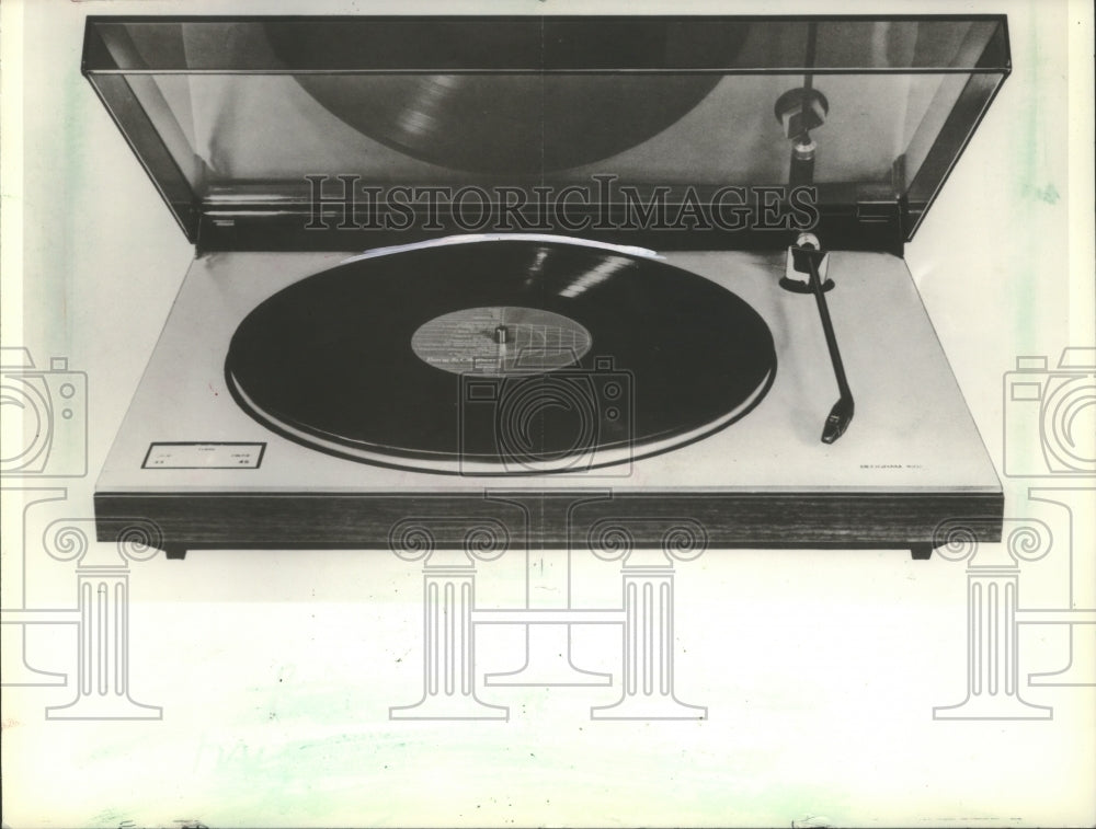 1982 Press Photo Bang and Olufsen's Beogram 1602 turntable; a bit otherworldly- Historic Images