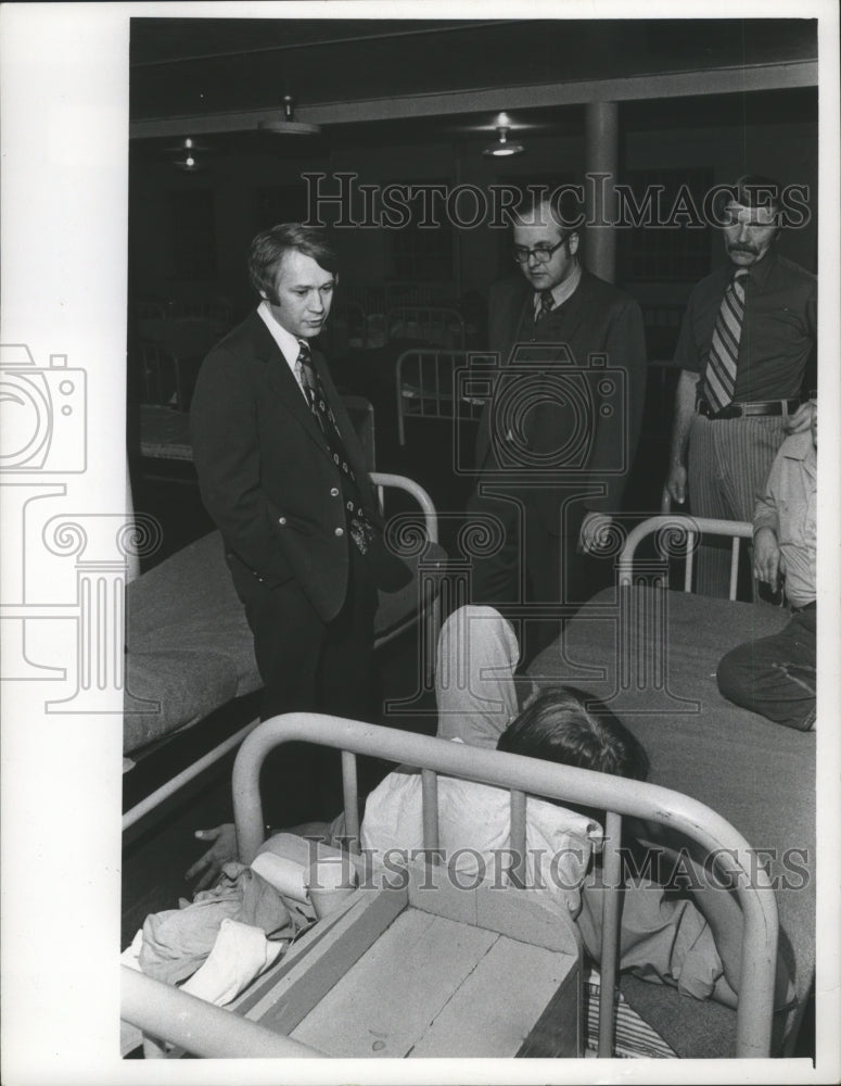 1974 Press Photo Milwaukee Judges Terence Evans and Frederick Kessler- Historic Images