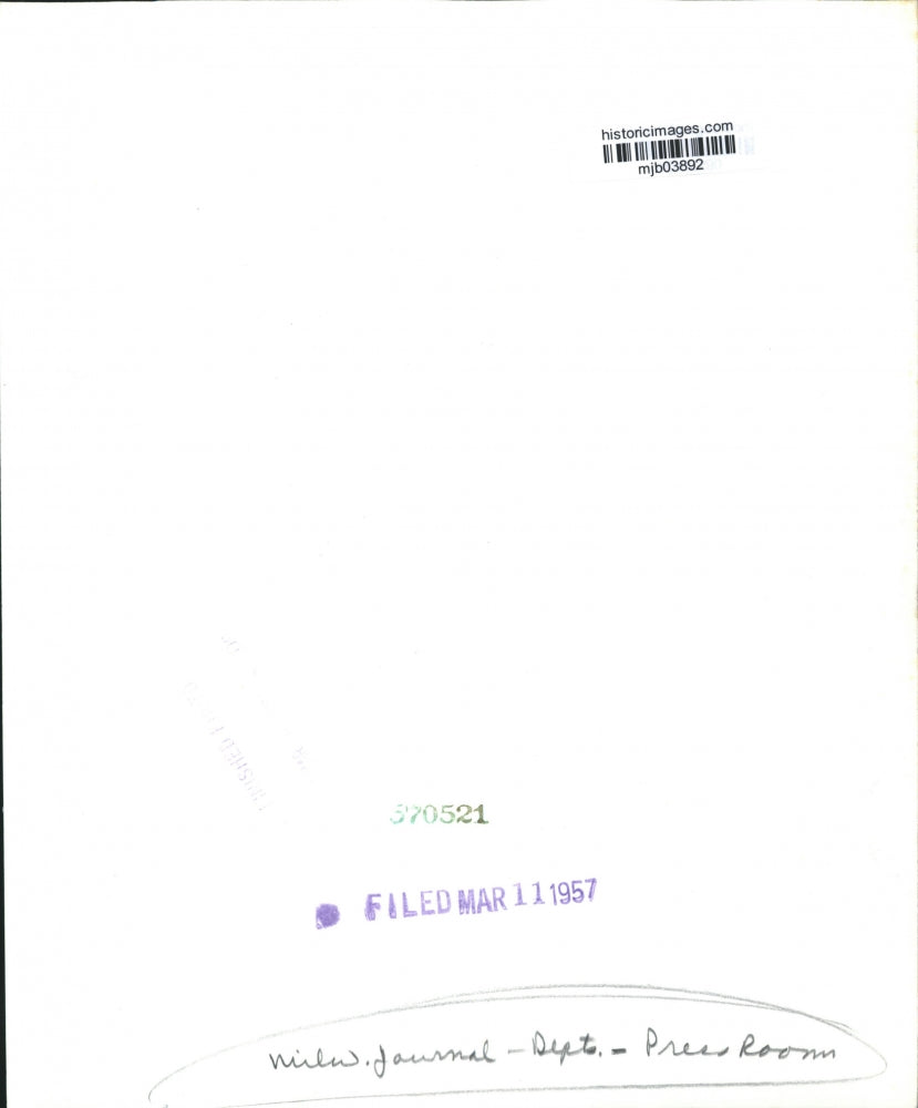 1957 Press Photo Press operator in Press Room of the Milwaukee Journal