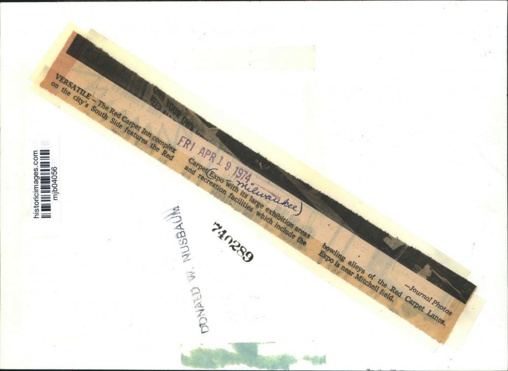 1974 Press Photo The Red Carpet Expo large exhibition areas (Milwaukee)