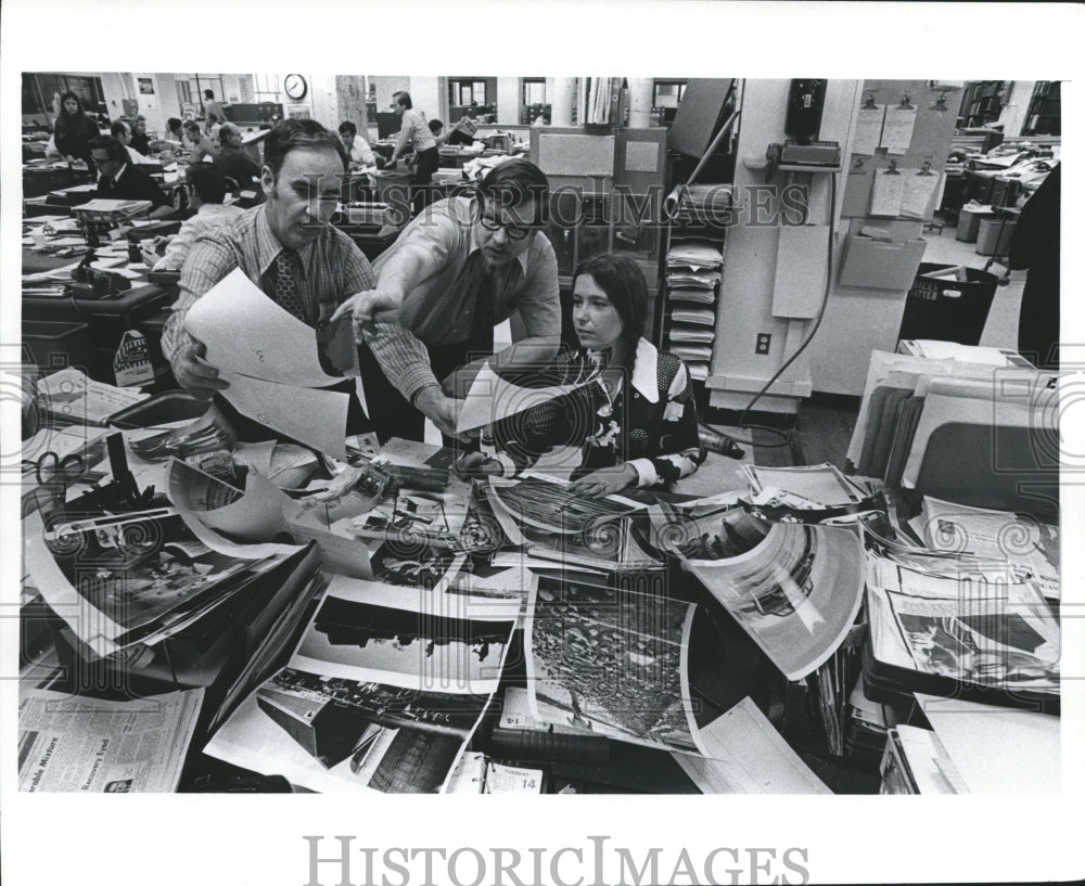 1960 Press Photo Jim Conklin, Pat Horan, and Mary Fran Cahill News Department