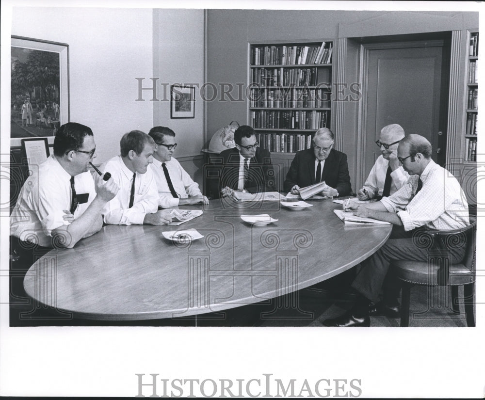 1968 Press Photo The Milwaukee Journal News Department in Wisconsin - mjb04446