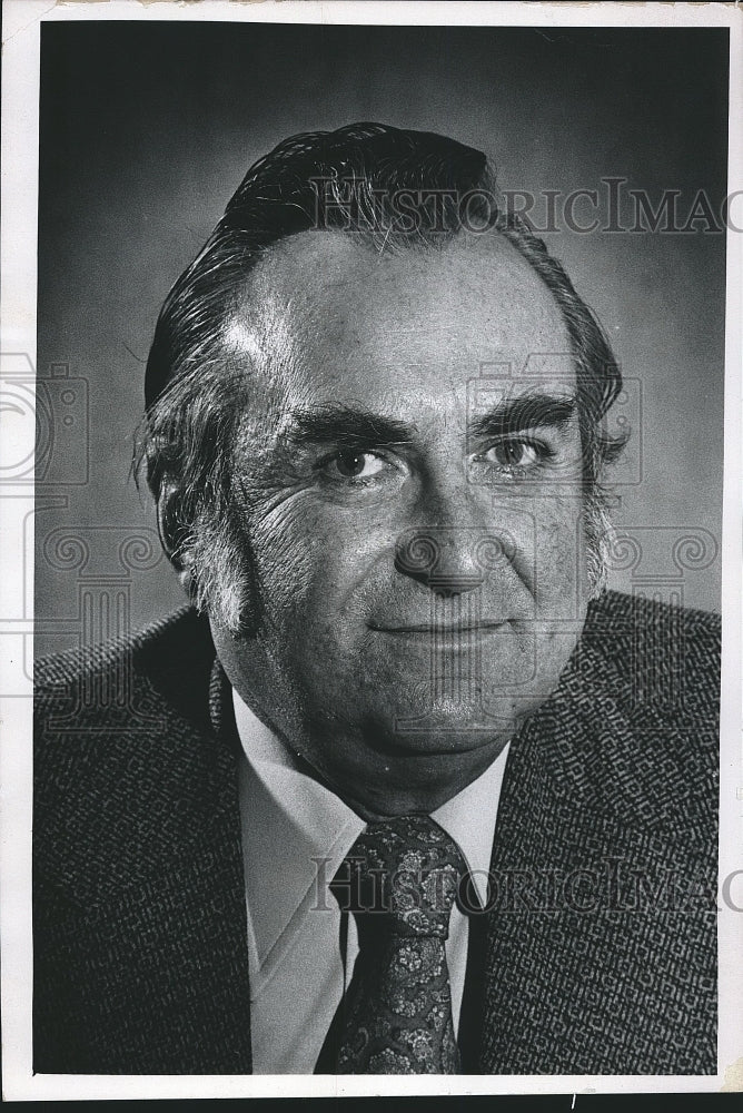 1975 Press Photo Real Estate Agent Ben Libowsky - mjb05901