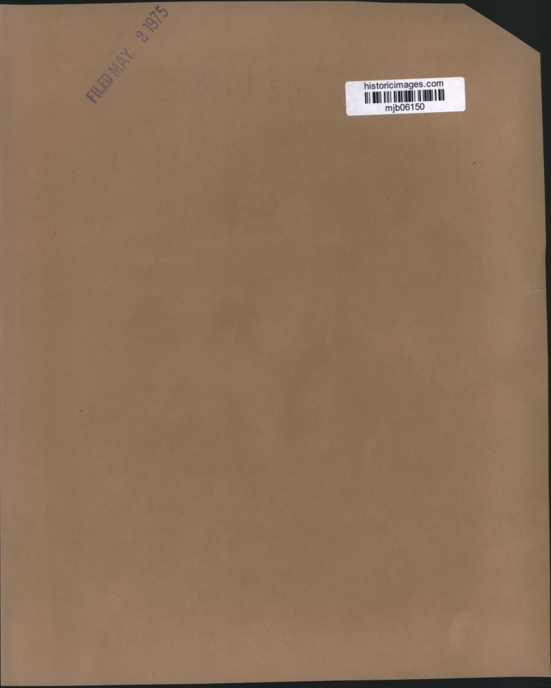 1975 Press Photo Joan Little, Escorted by Russell McDonald, Leaves Courthouse