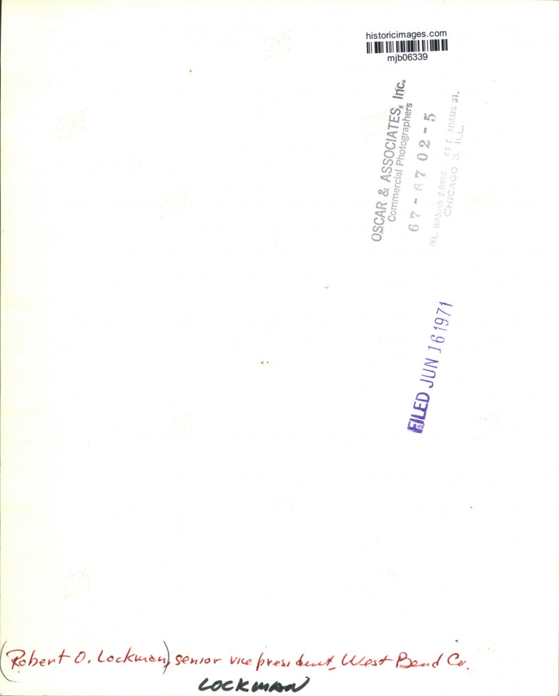 1971 Press Photo Robert O. Lockman, senior vice president of West Bend Company