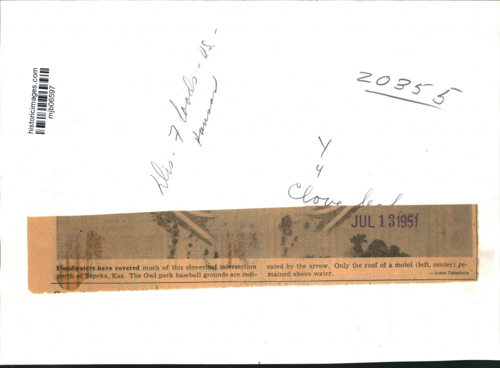 1951 Press Photo Flooding Results In Topeka, Kansas - mjb06597