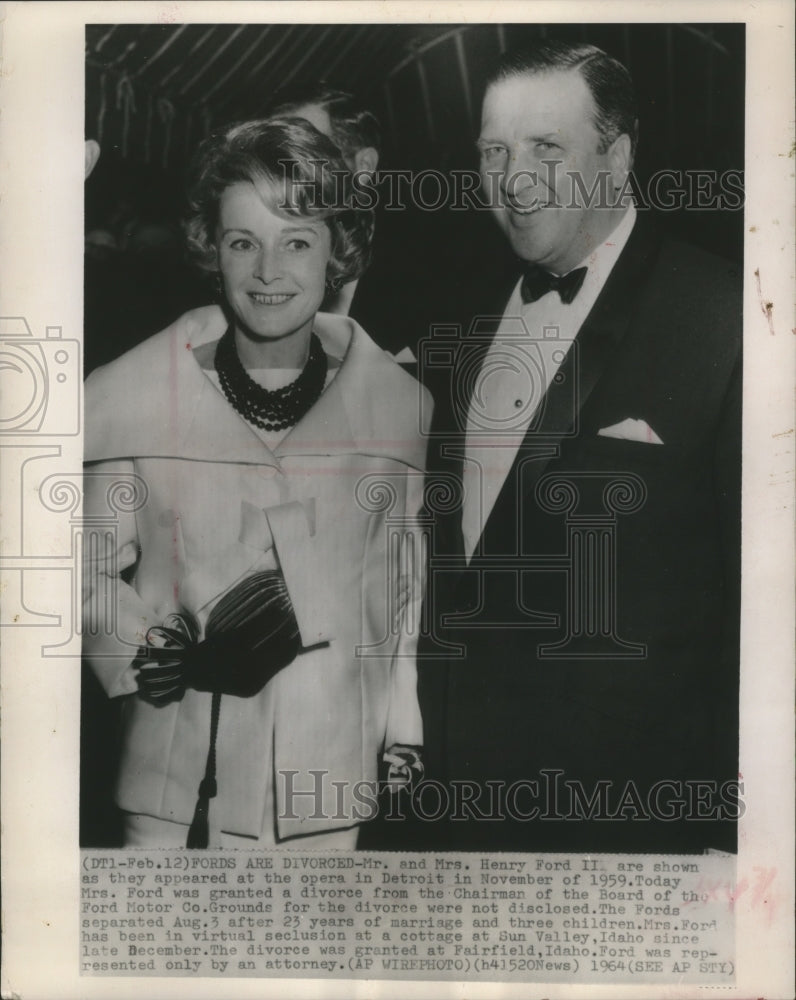 1959 Press Photo Henry Ford II and wife Anne McDowell at opera in Detroit- Historic Images