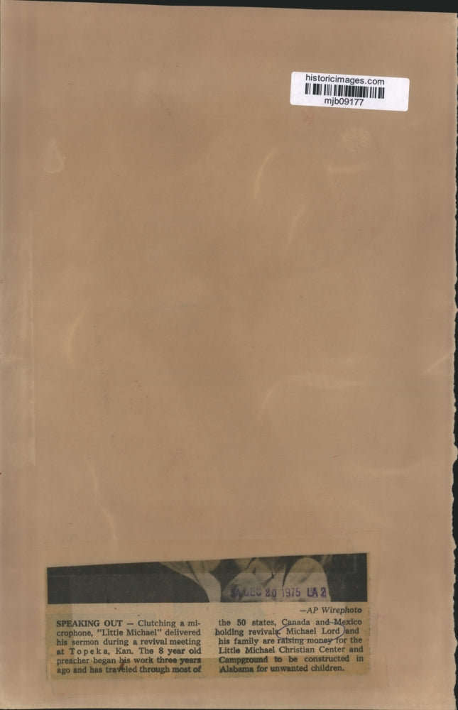 1975 Press Photo Michael Lord, delivers a sermon at revival, Topeka, Kansas.