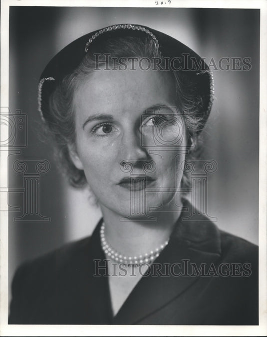1951 Press Photo Mrs. Russel Foster, President of Women for Public Policy Makers- Historic Images
