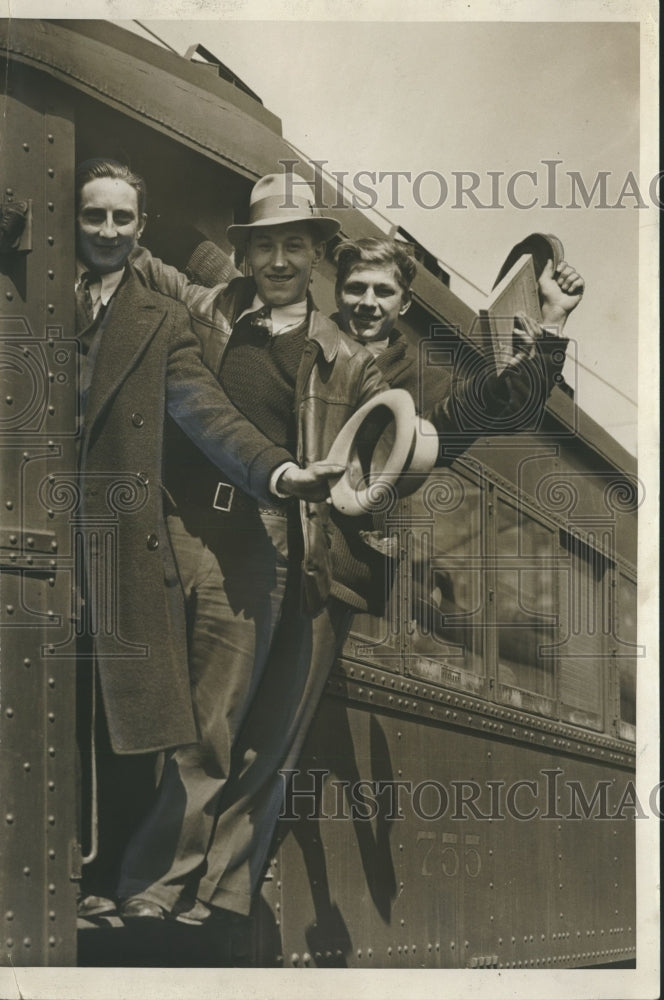 1933 Press Photo Forest Army Youths Leave Milwaukee, Wisconsin for Fort Sheridan- Historic Images