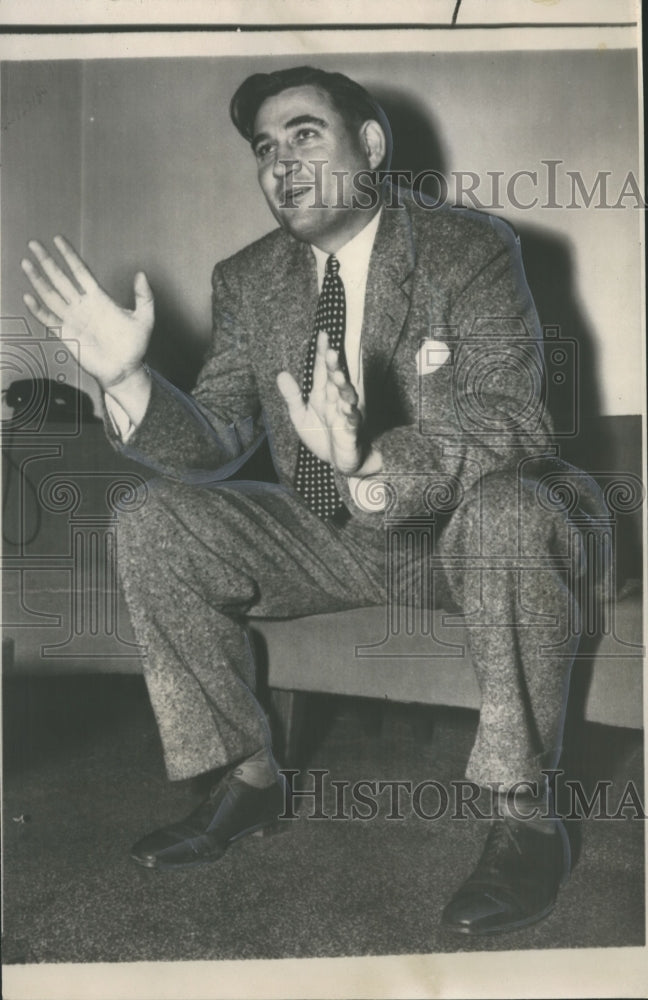 1948 Press Photo Governor Folsom of Alabama comments on paternity suit- Historic Images