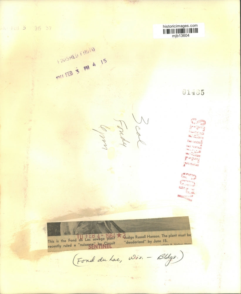 1964 Press Photo Fond du Lac Sewage Plant ruled Nuisance by Judge Russell Hanson