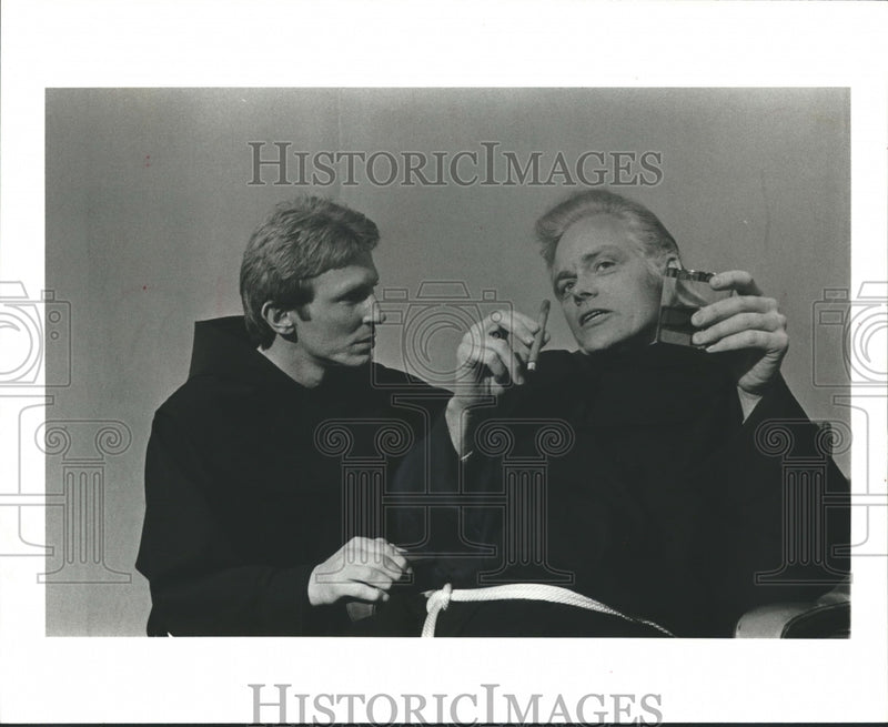 Load image into Gallery viewer, 1977 Press Photo Tom Blair and Peter Maclean at Milwaukee Repertory Theater Co.
