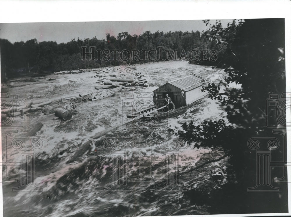 1900 Press Photo Wanigan going down the rapids of Flambeau River - mjb15151- Historic Images