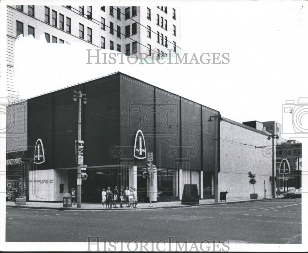 1965 Press Photo First Wisconsin National Bank Building Exterior- Historic Images