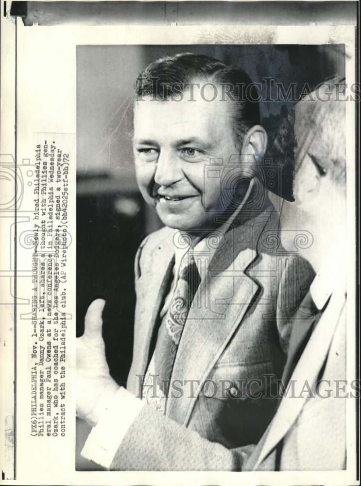 1972 Press Photo Philadelphia Phillies Baseball Manager Danny Ozark in Suit- Historic Images