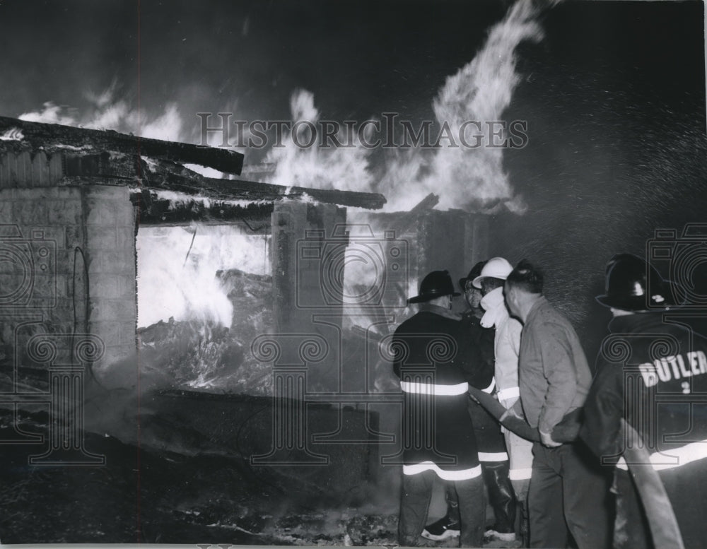 1956 Press Photo Firemen Holding Hose Battle Smoke and Flames in Milwaukee- Historic Images