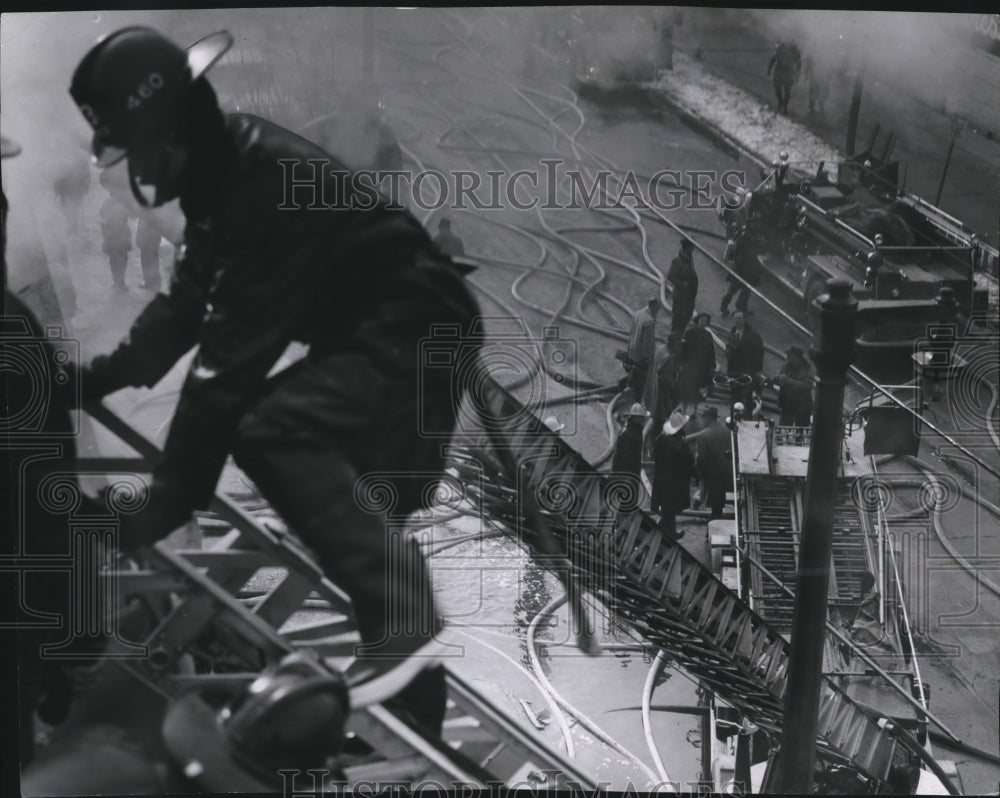 1956 Press Photo Firement fight four-alarm blaze at Maertz department store- Historic Images