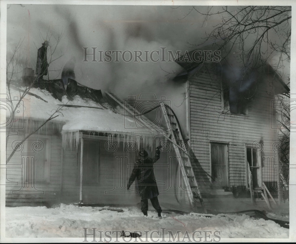 1961 Press Photo Hodgkins Home Destroyed by Fire, Sparta, Wisconsin.