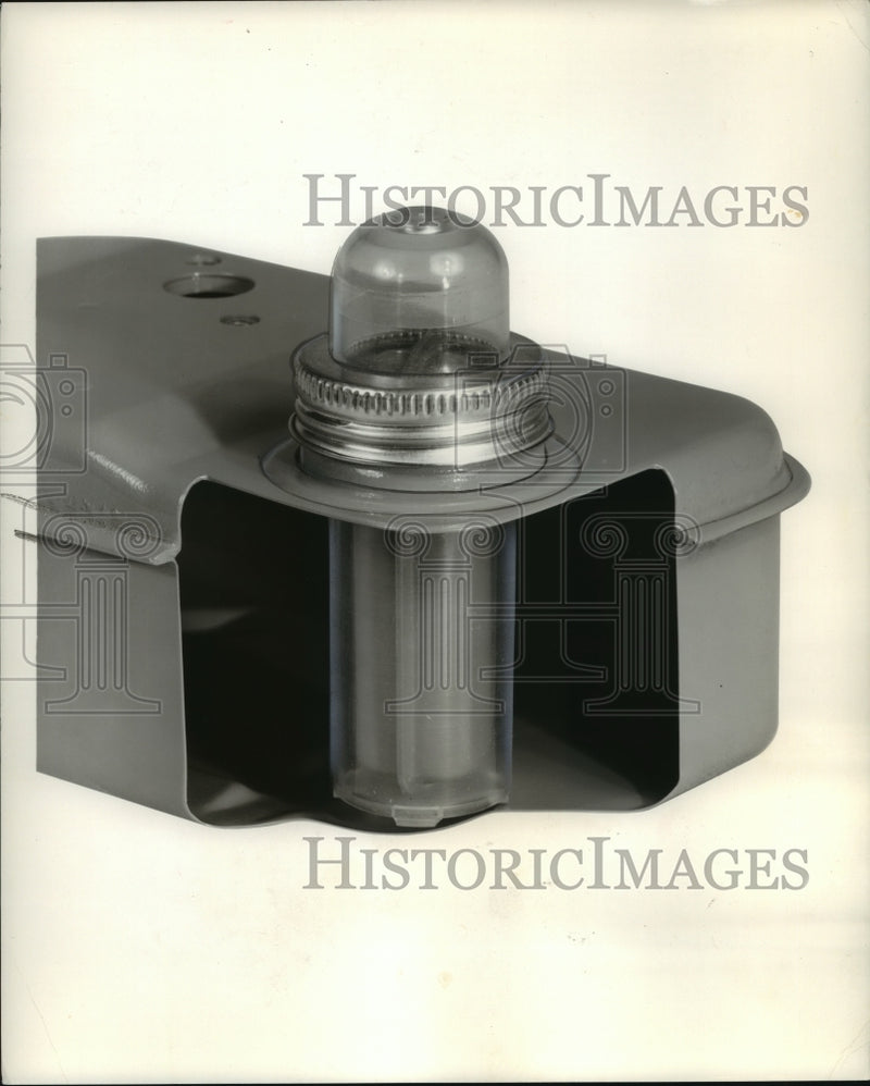Load image into Gallery viewer, 1961 Press Photo Gasoline Cap Reveals When Gas Is Low - mjb18089
