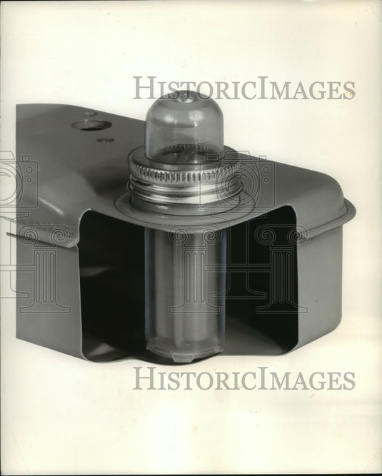 1961 Press Photo Gasoline Cap Reveals When Gas Is Low - mjb18089