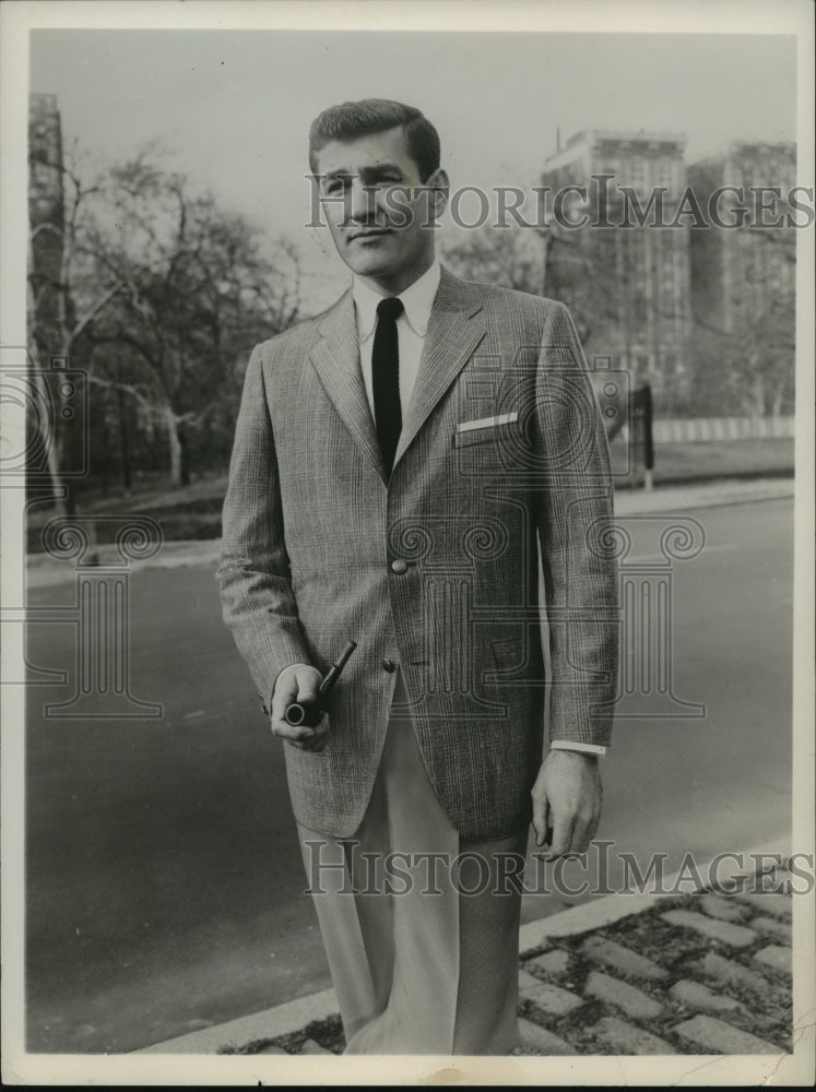 1958 Press Photo Men&#39;s Fashion, Glenurqhart Plaid Sport Coat- Historic Images