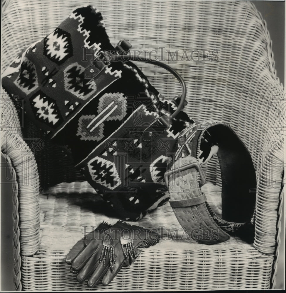 1989 Press Photo American Indian-inspired fashions, including bag and gloves- Historic Images