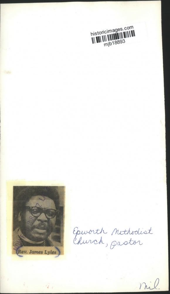 1972 Press Photo Epworth Methodist Church pastor Rev. James Lylesof Milwaukee