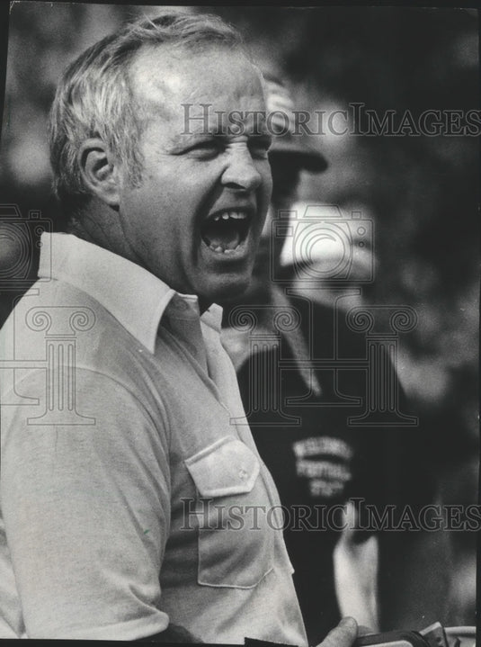 1978 Press Photo Wisconsin Badgers football Dave McClain - mjb19419- Historic Images
