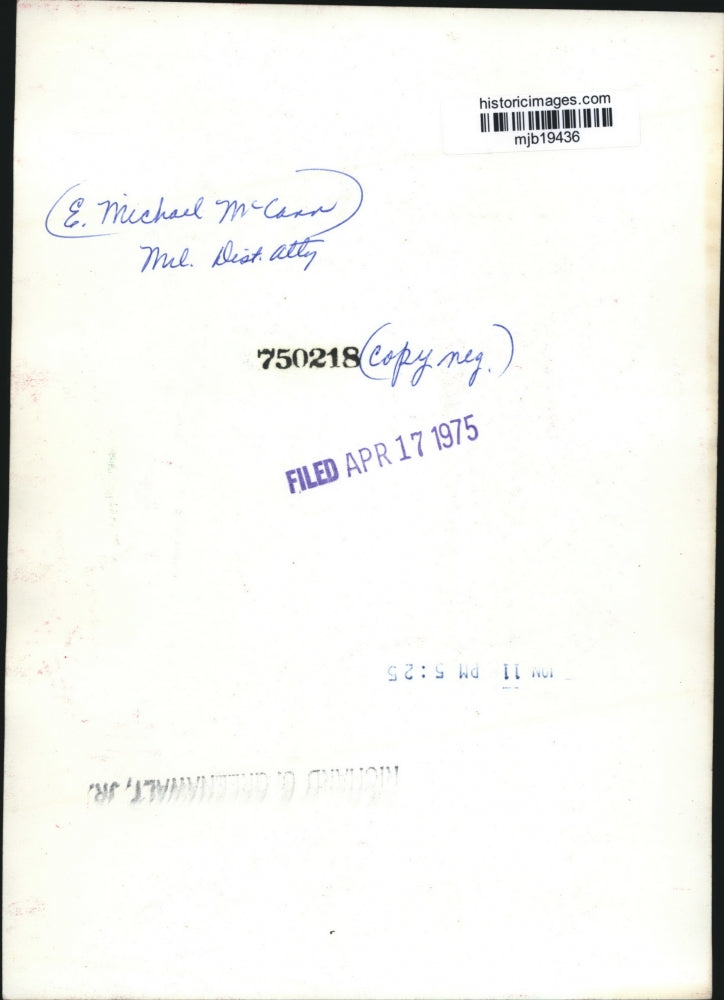 1975 Press Photo Milwaukee District Attorney E. Michael McCann - mjb19436