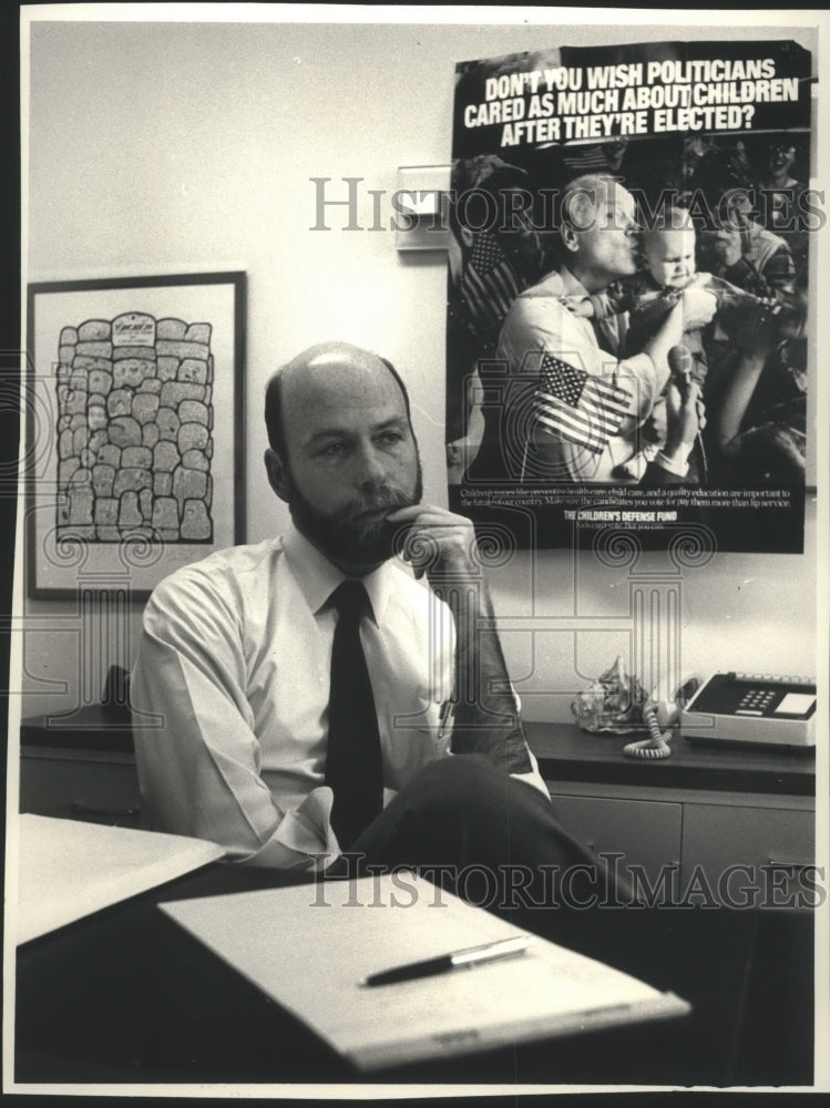 1988 Press Photo Peter McAvoy Milwaukee Chief of Staff - Historic Images