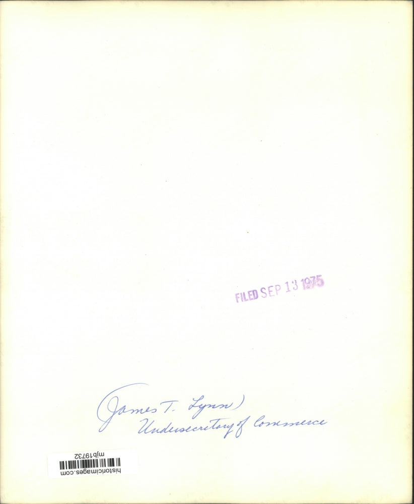 1975 Press Photo James t. Lynn, Undersecretary of Commerce. - mjb19732