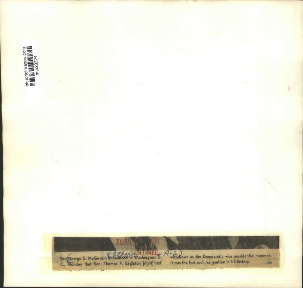 1972 Press Photo McGovern announces resignation of Eagleton to press, Washington