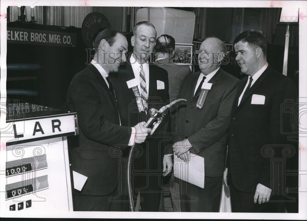 1963 Press Photo New Officers of Wisconsin Petroleum Association Gather at Pump- Historic Images