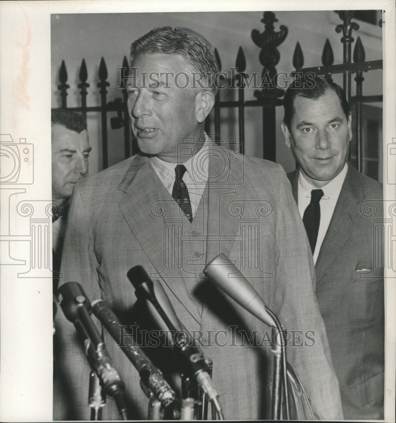 Load image into Gallery viewer, 1959 Press Photo Defense Secretary Neil McElroy at White House Conference
