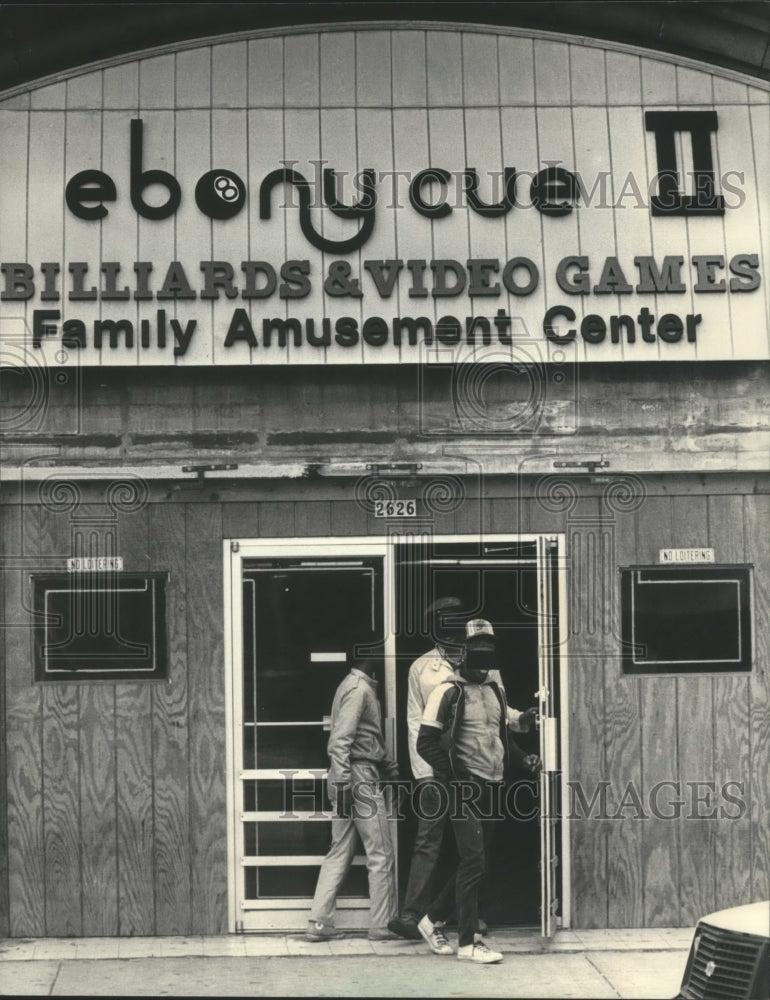 1983 Press Photo Ebony Cue II Family Amusement Center causes issues to merchants- Historic Images