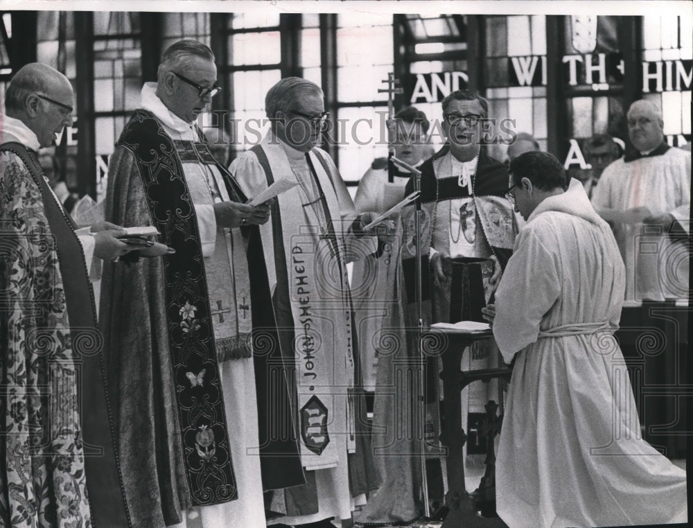 1973 Press Photo Rev.Charles Thomas Gaskell installed Episcopal Bishop Coadjutor