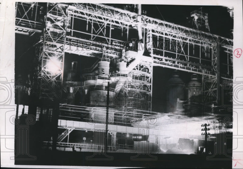 Load image into Gallery viewer, 1952 Press Photo Steel Mill in Production in Germany - mjb22197
