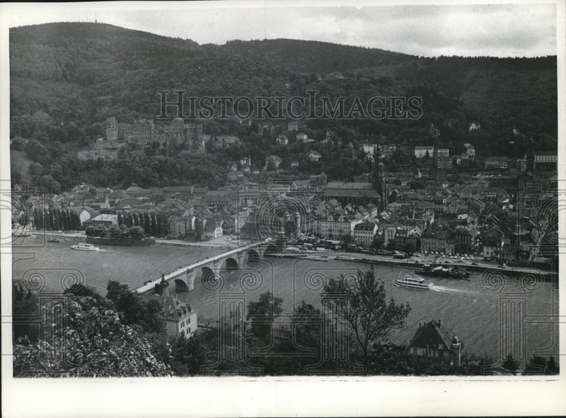 Load image into Gallery viewer, 1969 Press Photo University Town of Heidelberg Germany's Neckar River Bridge
