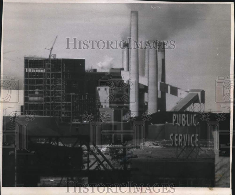 Load image into Gallery viewer, 1957 Press Photo Construction of Pulliam Steam Plant, Green Bay, Wisconsin
