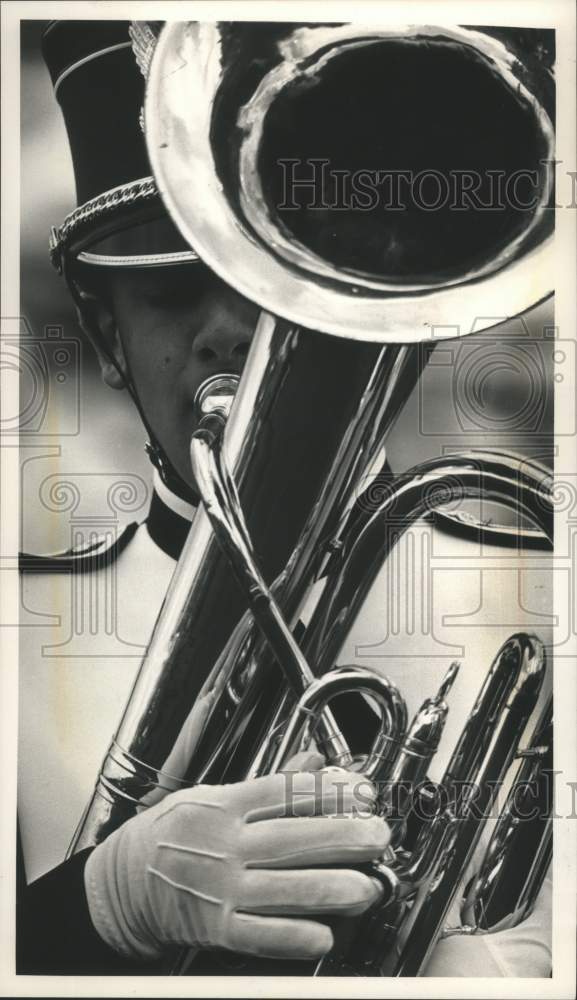 1992 Press Photo Baritone player, Greendale Marching Panthers school band- Historic Images