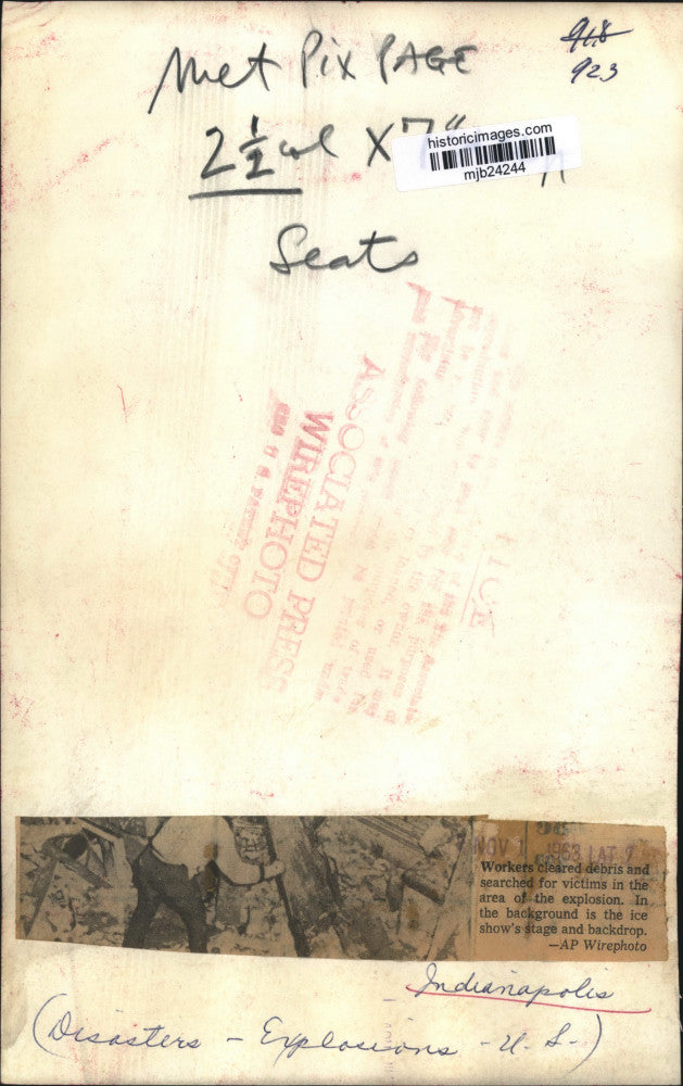 1963 Press Photo Workers Search for Victims of Explosion, Indianapolis