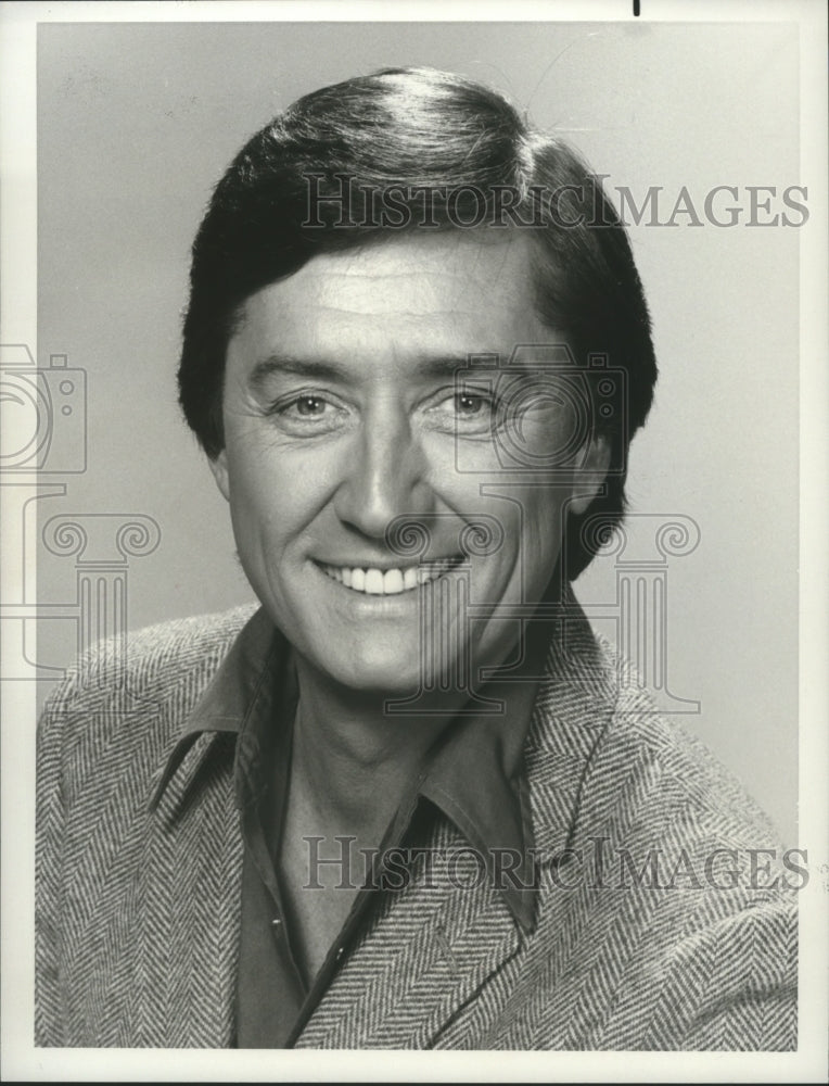 1983 Press Photo Jim Perry on Television Show Sale of the Century- Historic Images