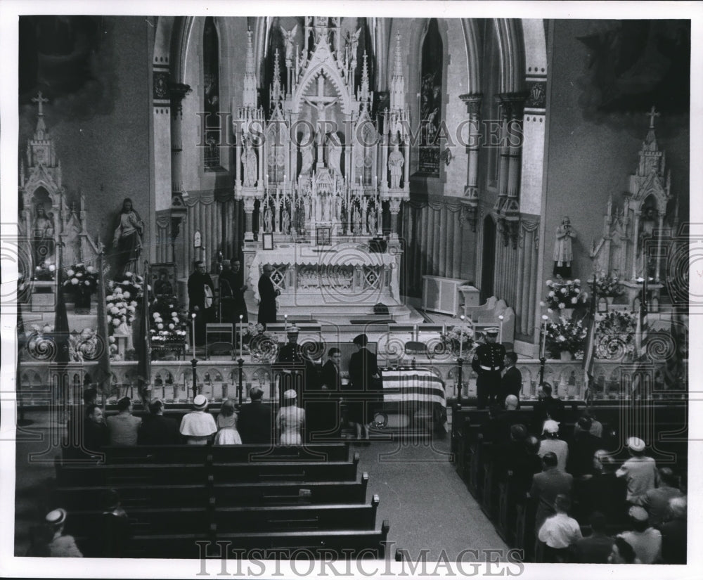 1957 Press Photo Widow of Senator McCarthy at Saint Mary&#39;s Catholic Church- Historic Images