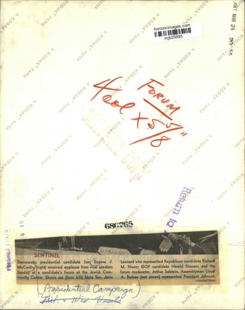 1968 Press Photo Eugene J. McCarthy at a candidate's forum with others, Milwauke